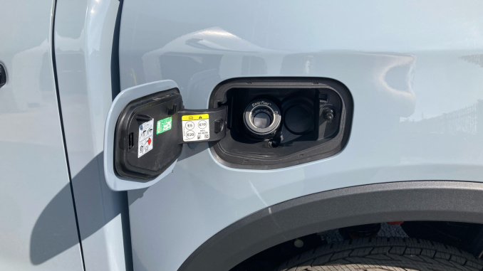 Ford Ranger Petrol Pick Up D/Cab Limited 2.3 EcoBoost PHEV 281 Auto - Image 27
